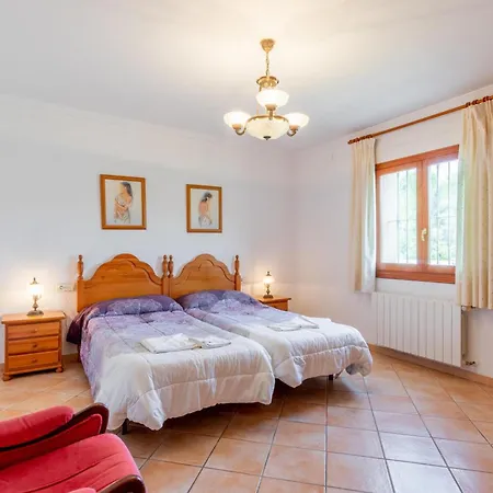 Merced Villa